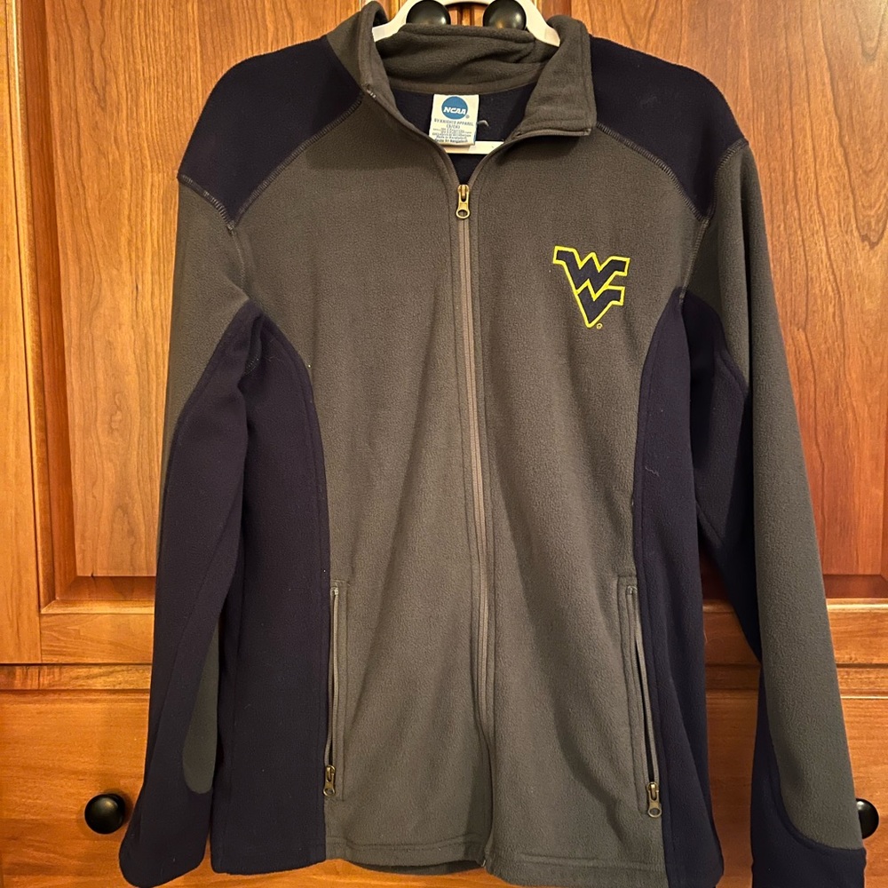 WVU Emblem Pull Over with Zipper Men’s Small. Light Use.